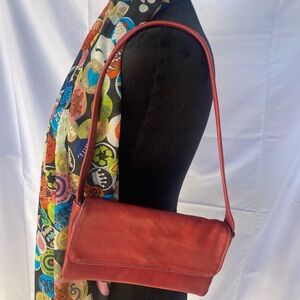 Vibrant Morgado Red Leather Shoulder Bag